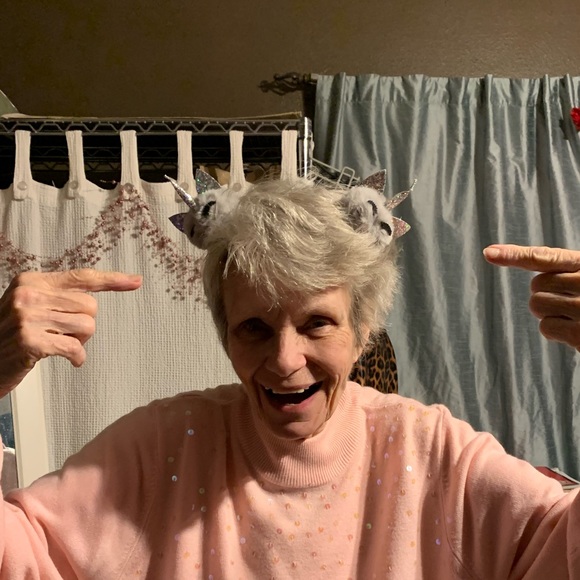 Meet your Posher, Betsey - Picture 13 of 16